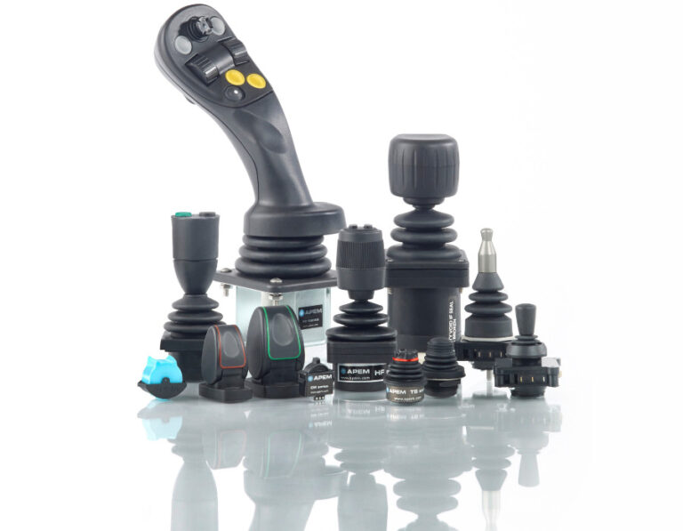 Mid-sized joysticks offer new HMI solutions Block 1